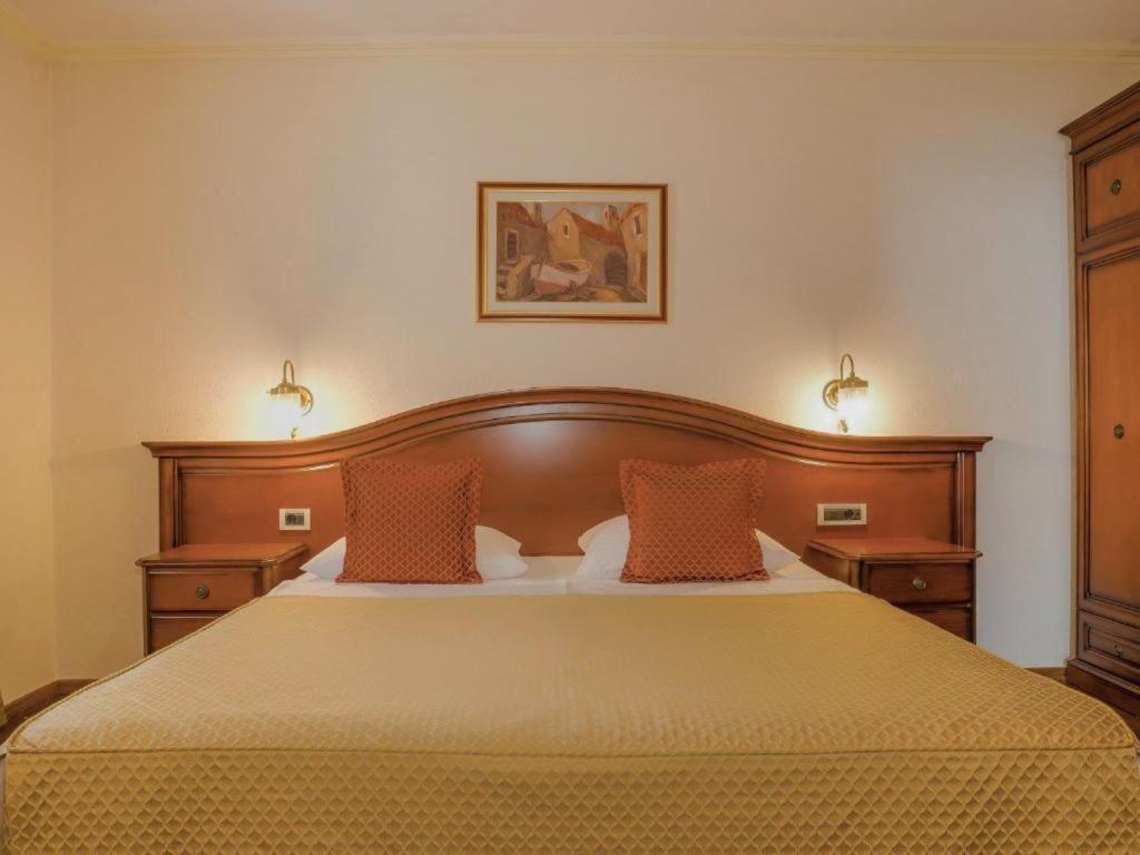 Hotel Savoy Opatija Bagian luar foto