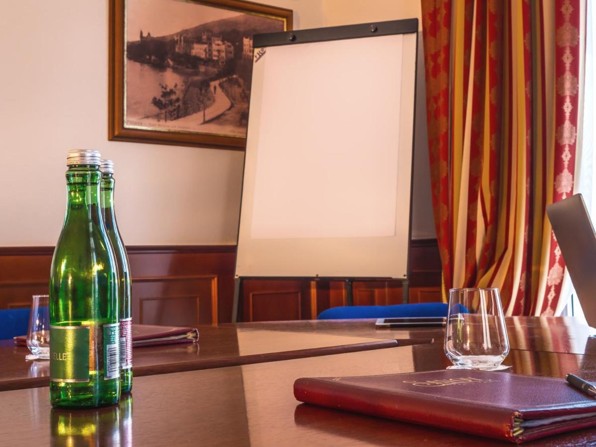 Hotel Savoy Opatija Bagian luar foto