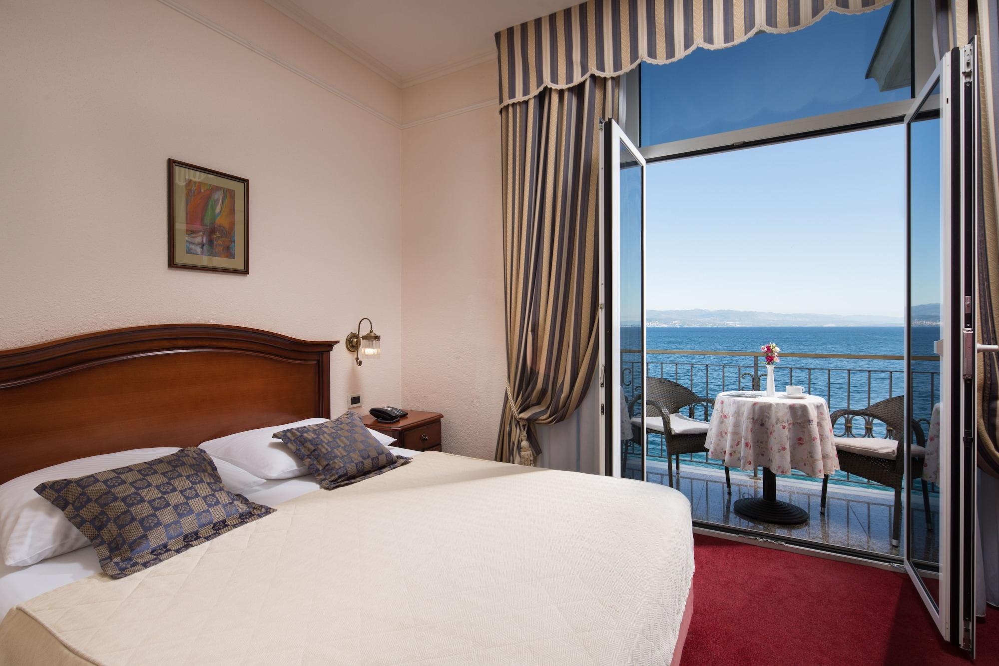 Hotel Savoy Opatija Bagian luar foto