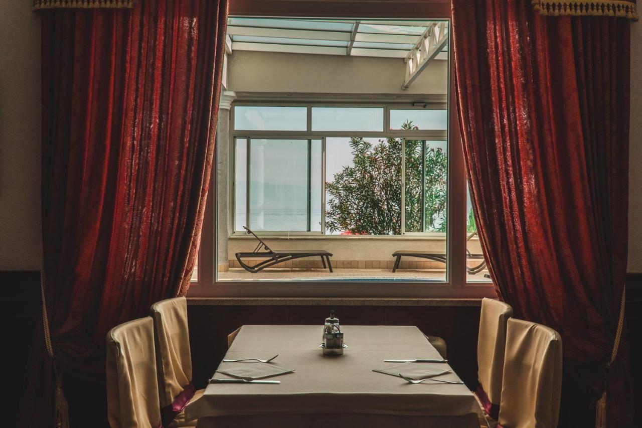 Hotel Savoy Opatija Bagian luar foto